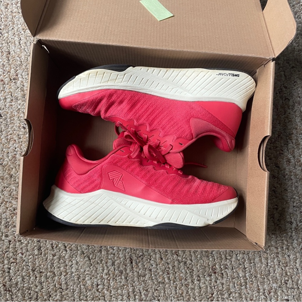 RAD R-1 runner W9.5/M8